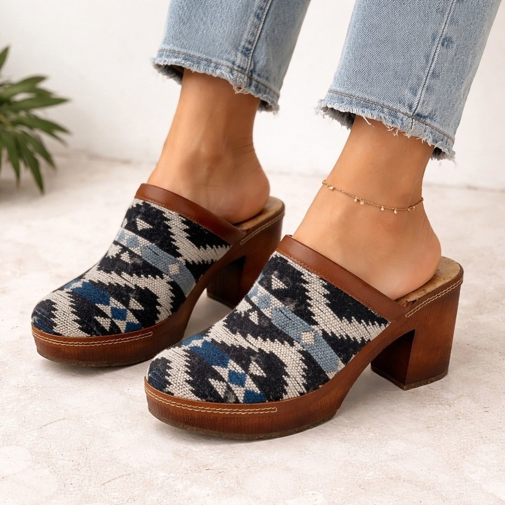 Korks Sz 9 Western Boho‎ Aztec Clogs Wood Platform Heel Mules Clog Festival